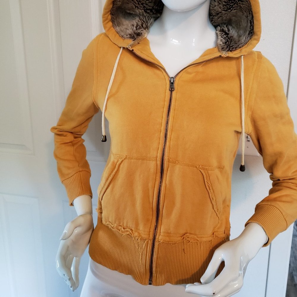 FOREVER SMALL MUSTARD ZIP UP HOODIE FAUX FUR